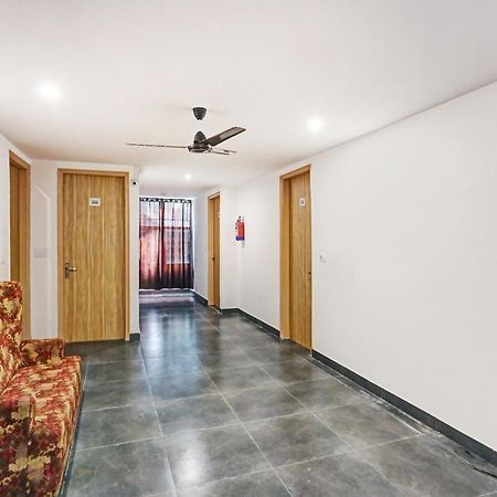 Oyo 81641 Collection O Hotel A1 Residency ניו דלהי מראה חיצוני תמונה